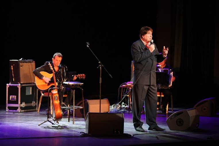 Bernard Sauvat Au Casino Du Liban